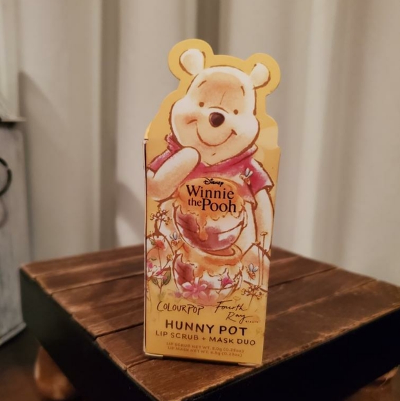 🍯Colourpop X Disney's Winnie the Pooh Hunny Pot Lip Set 🍯
